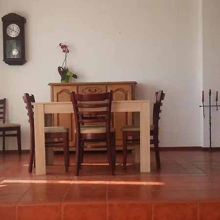 Saint George House * וארנה