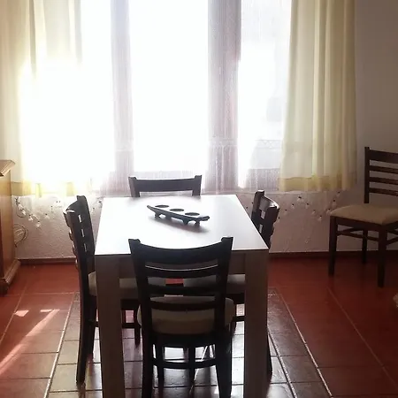 Saint George House בית נופש *